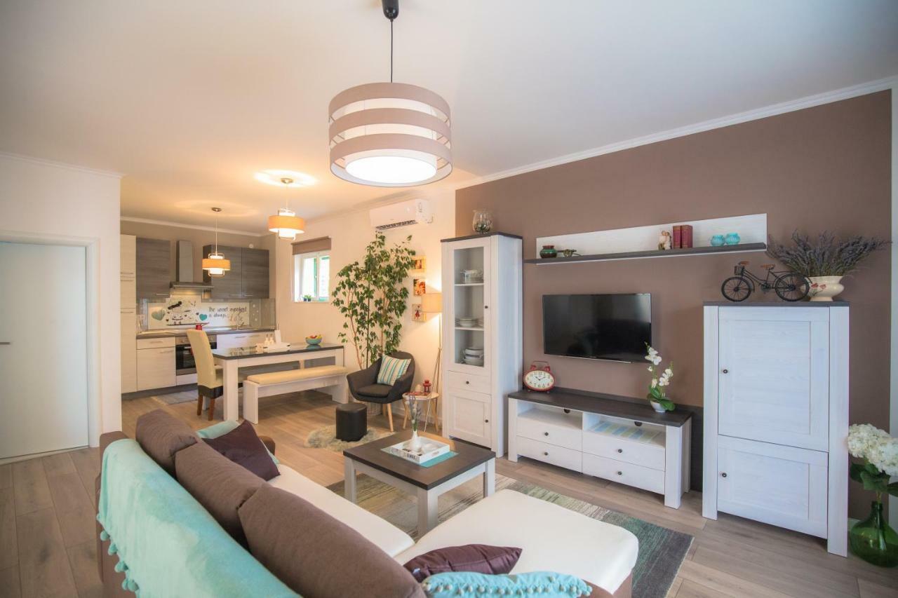 Apartman Luna Σίμπενικ Εξωτερικό φωτογραφία